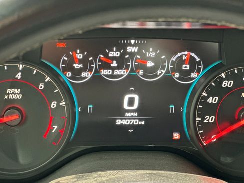 Used 2018 Chevrolet Camaro SS image 24