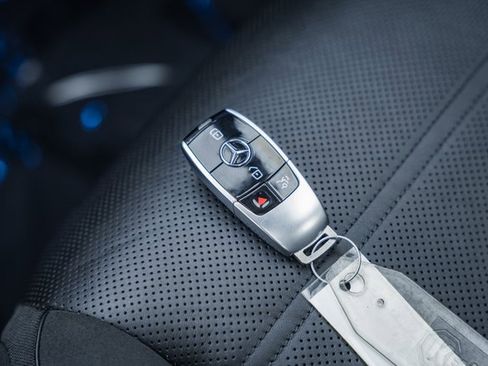 Certified 2022 Mercedes-Benz E 53 AMG 4MATIC Sedan image 45