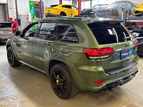 Used 2021 Jeep Grand Cherokee Trackhawk w/ Trailer Tow Group IV AWD/4WD image 11