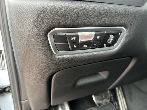 Certified 2023 BMW X7 xDrive40i w/ Executive Package image 38