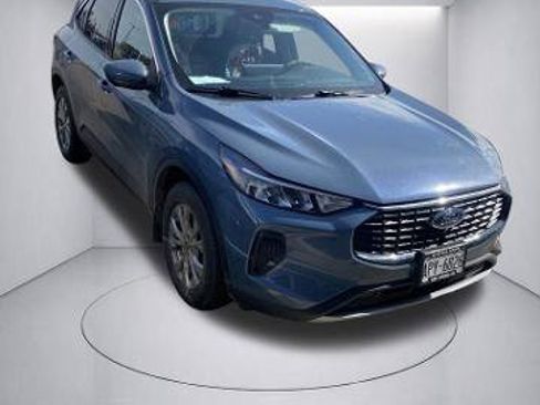 Certified 2023 Ford Escape Active w/ Tech Pack #2 image 4