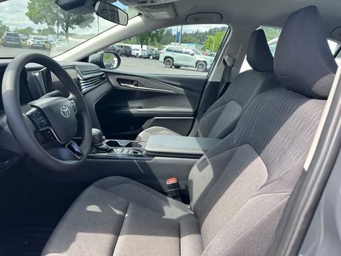 Certified 2025 Toyota Camry LE FWD image 14