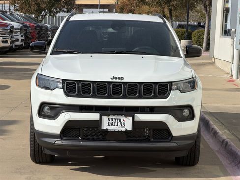 New 2026 Jeep Compass Latitude image 3