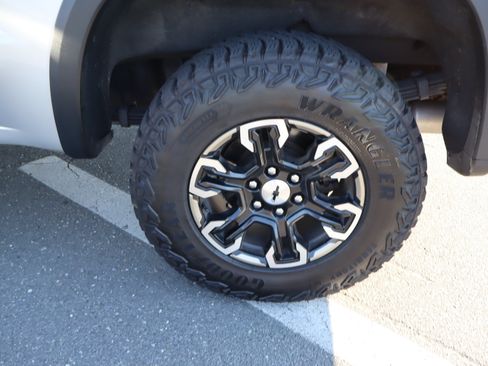 Used 2022 Chevrolet Silverado 1500 ZR2 AWD/4WD image 40