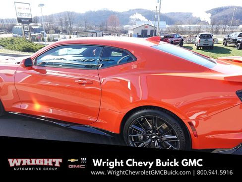 Used 2019 Chevrolet Camaro ZL1 image 5
