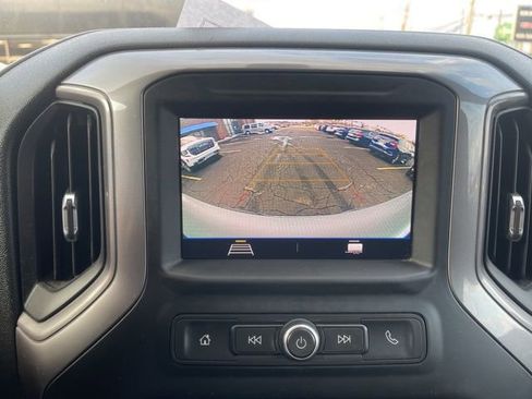 Used 2020 Chevrolet Silverado 1500 Custom w/ Custom Value Package image 20