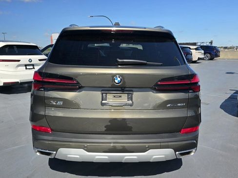 New 2026 BMW X5 xDrive40i w/ Climate Comfort Package AWD/4WD image 4