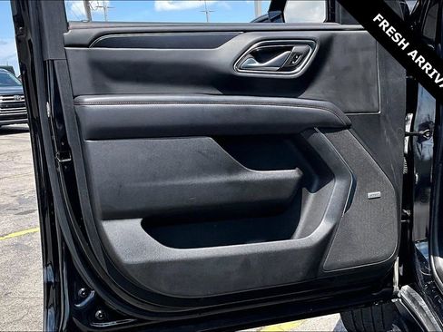 Used 2021 Chevrolet Suburban RST AWD/4WD image 19