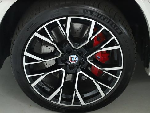 Used 2022 BMW X5 M w/ Competition Package 2 AWD/4WD image 38