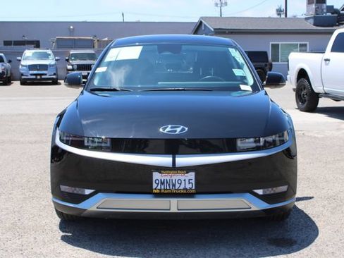Used 2024 Hyundai Ioniq 5 SE RWD image 2