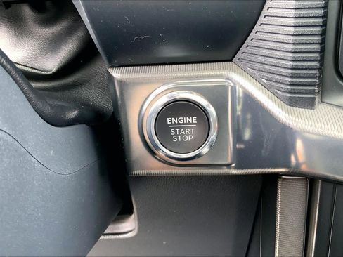 Used 2024 Ford F150 Platinum w/ Equipment Group 702A High AWD/4WD image 33