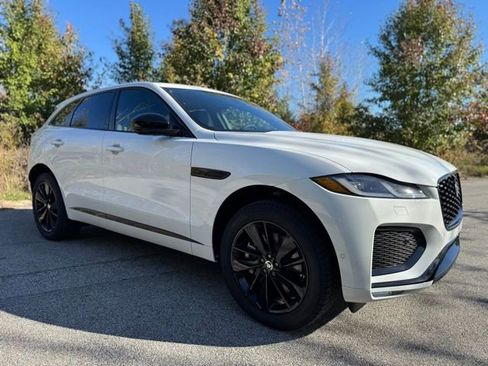 New 2026 Jaguar F-PACE R-Dynamic S image 4