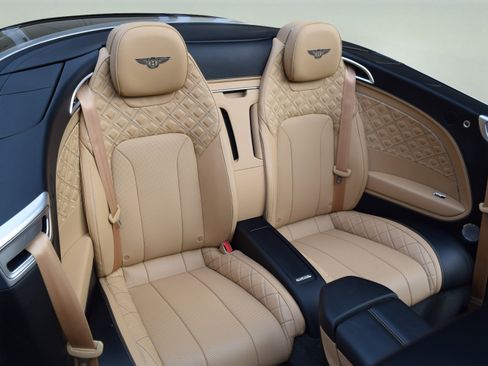Used 2020 Bentley Continental GT AWD/4WD image 23