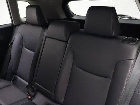 Certified 2025 Toyota Corolla Cross XLE FWD image 18