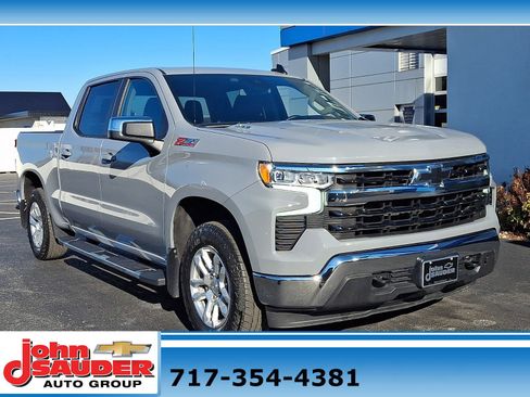 Used 2024 Chevrolet Silverado 1500 LT image 1
