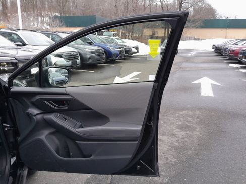 Certified 2025 Subaru Crosstrek 2.0i Premium image 32