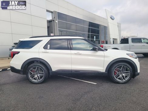 New 2026 Ford Explorer ST w/ Sun And Sound Package AWD/4WD image 2