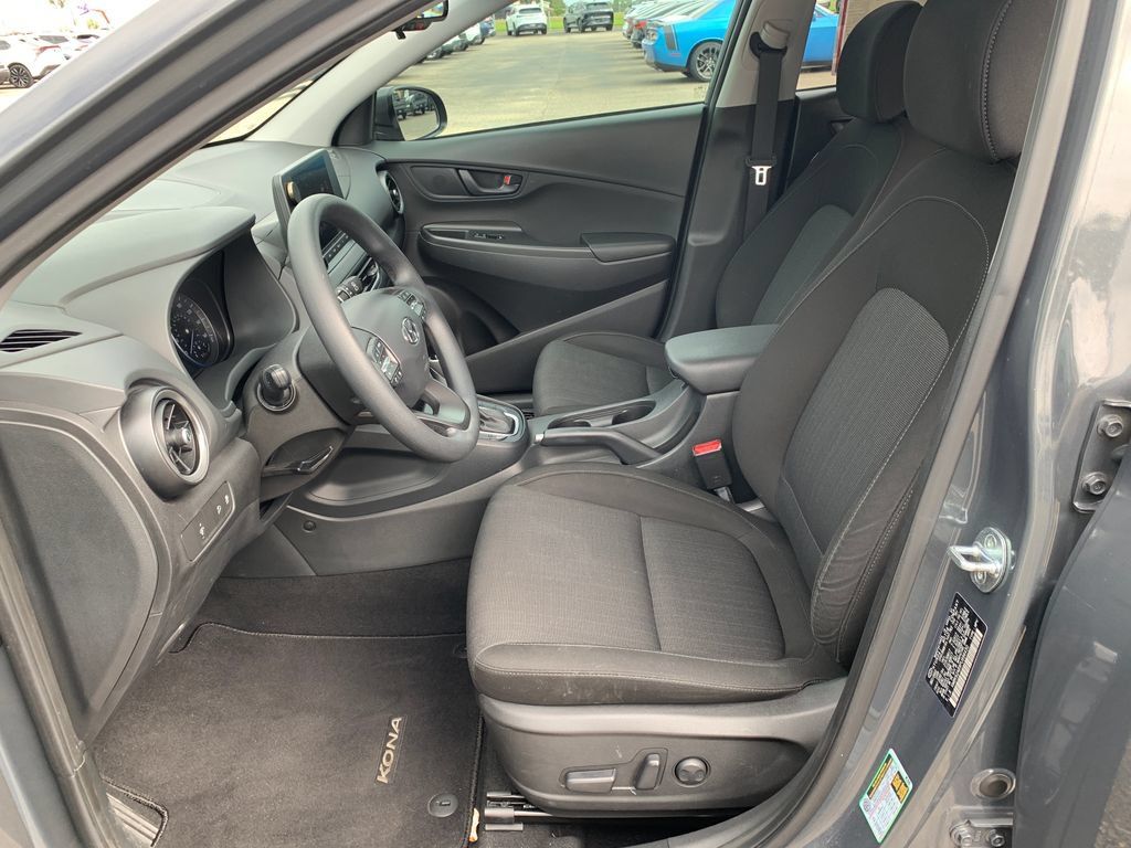 Used 2023 Hyundai Kona SEL w/ Cargo Package FWD image 18