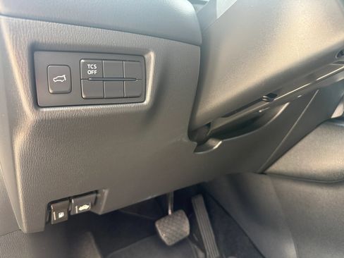 Used 2017 MAZDA CX-5 Touring w/ Preferred Equipment Package FWD image 26