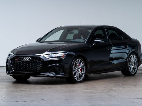 Used 2020 Audi S4 Premium Plus w/ Premium Plus Package AWD/4WD image 3