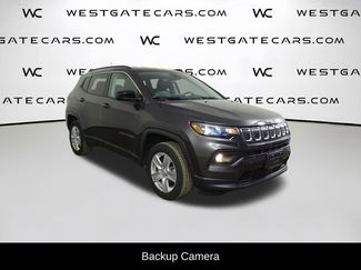 Used 2022 Jeep Compass Latitude video 2