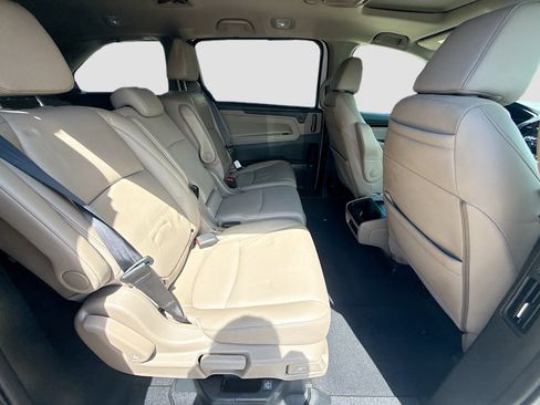 Certified 2023 Honda Odyssey Touring image 28