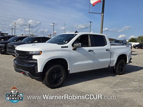 Used 2022 Chevrolet Silverado 1500 LT Trail Boss w/ Bed Protection Package AWD/4WD image 3