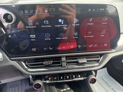 New 2025 Chevrolet Equinox EV RS w/ Convenience Package II image 14