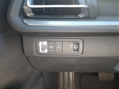 Used 2024 Chevrolet Traverse LT w/ Midnight/Sport Edition FWD image 11