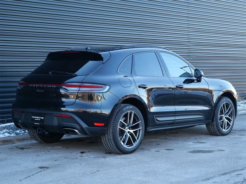 Used 2025 Porsche Macan image 27
