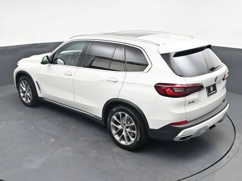 Used 2021 BMW X5 xDrive40i w/ Premium Package 3 AWD/4WD image 25