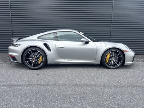 Used 2022 Porsche 911 Turbo AWD/4WD image 6