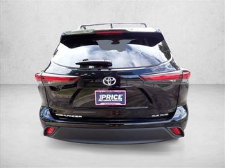 Used 2024 Toyota Highlander XLE AWD/4WD video 3
