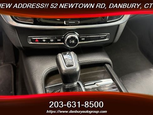 Used 2018 Volvo S90 T5 Momentum w/ Protection Package AWD/4WD image 21