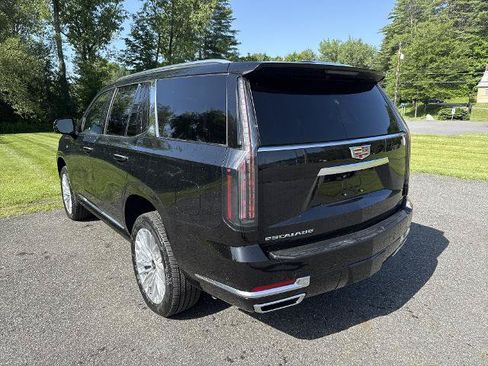 New 2026 Cadillac Escalade Luxury w/ LPO, Floor Liner Package AWD/4WD image 6