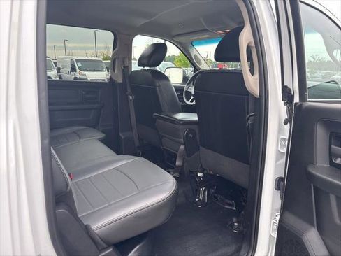 Certified 2022 RAM 1500 Tradesman w/ Chrome Appearance Group AWD/4WD image 37