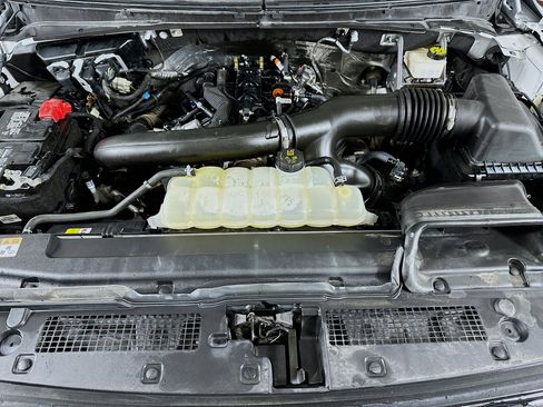 Used 2023 Ford Expedition Limited image 30