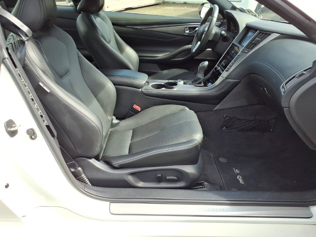 Used 2022 INFINITI Q60 3.0t Luxe w/ Cargo Package AWD/4WD image 12