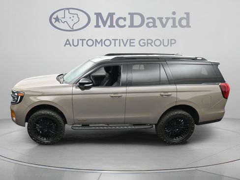 Used 2027 Ford Expedition Tremor w/ Driver's Package AWD/4WD image 37