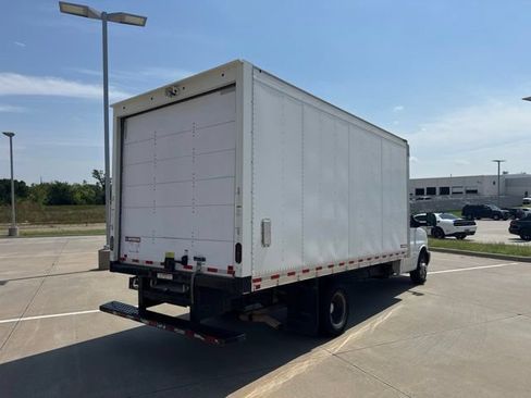 Used 2020 Chevrolet Express 3500 Extended w/ Power Convenience Package RWD image 5