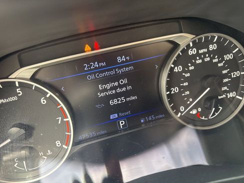 Used 2022 Nissan Altima 2.5 SR image 1