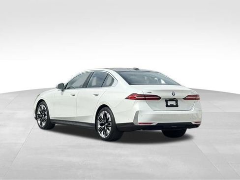 Certified 2024 BMW 530i xDrive w/ Executive Package image 5