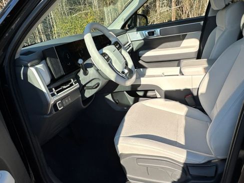 New 2026 Hyundai Santa Fe SE FWD image 10