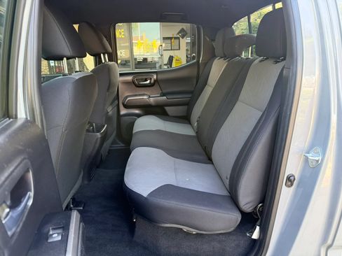 Used 2021 Toyota Tacoma TRD Sport w/ Technology Package RWD image 14
