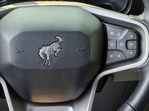 Used 2023 Ford Bronco Badlands AWD/4WD image 16