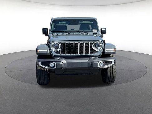 Certified 2025 Jeep Wrangler Unlimited Sahara w/ Safety Group image 9