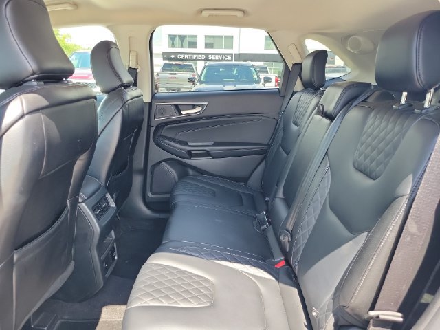 Used 2024 Ford Edge Titanium AWD/4WD image 12