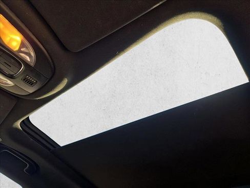 Used 2024 Jeep Compass Limited w/ Sun and Sound Group image 14