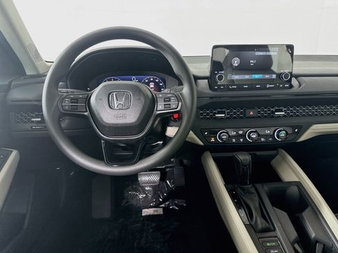 Used 2025 Honda Accord SE image 26