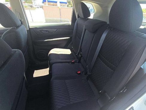 Used 2020 Nissan Rogue S AWD/4WD image 17